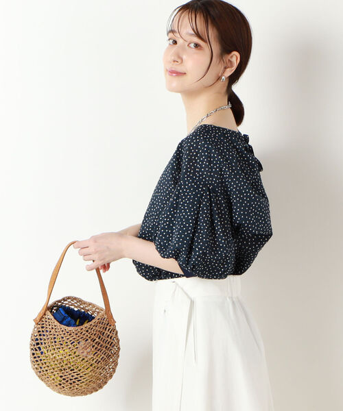 NOLLEY’S（ノーリーズ）の「ミラクルウェーブ5分袖ブラウス（シャツ/ブラウス・レディース・ホワイト系その他4/ブラック/ブルー系その他7/ライトグリーン/ラベンダー/ベビーピンク/サックスブルー/チャコールグレー・38）」の6枚目の写真