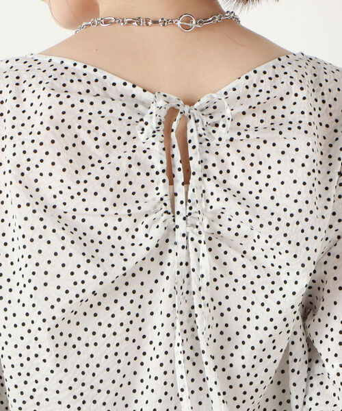 NOLLEY’S（ノーリーズ）の「ミラクルウェーブ5分袖ブラウス（シャツ/ブラウス・レディース・ホワイト系その他4/ブラック/ブルー系その他7/ライトグリーン/ラベンダー/ベビーピンク/サックスブルー/チャコールグレー・38）」の14枚目の写真