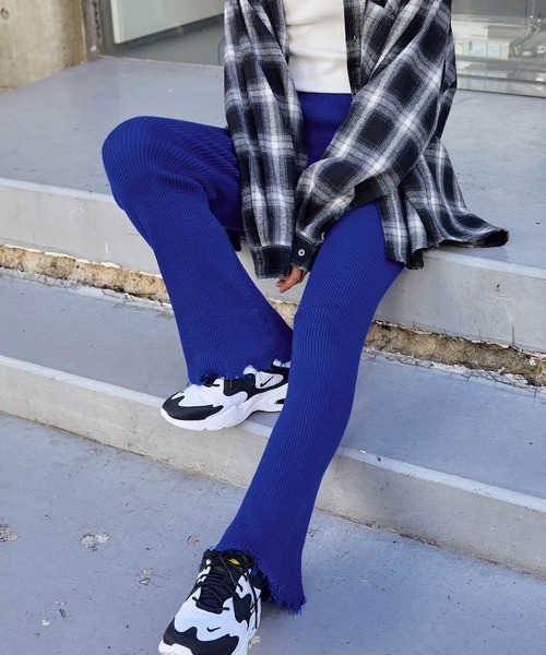 Snap club(スナップクラブ)の「【Snap club】ダメージリブニットフレアパンツ(その他パンツ・レディース・ブラック/レッド/オレンジ/グリーン/オフホワイト/チャコールグレー/ピンク/ブルー・FREE)」の5枚目の写真