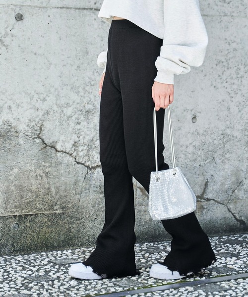 Snap club(スナップクラブ)の「【Snap club】ダメージリブニットフレアパンツ(その他パンツ・レディース・ブラック/レッド/オレンジ/グリーン/オフホワイト/チャコールグレー/ピンク/ブルー・FREE)」の16枚目の写真