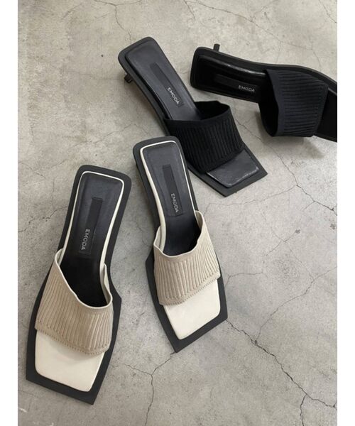 EMODA（エモダ）の「バンドプレートサンダル（サンダル・レディース・ブラック/アイボリー・SMALL/MEDIUM/LARGE）」の20枚目の写真