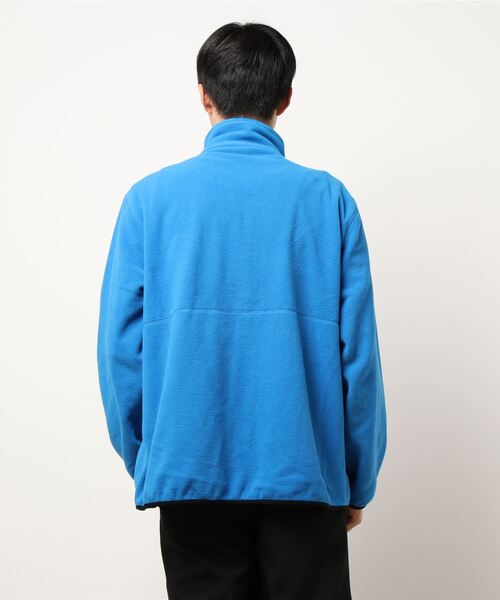 Quiksilver（クイックシルバー）の「QS ZIP/クイックシルバージップアップスタンドカラーフリース（その他トップス・メンズ・ブラック/ブルー・MEDIUM/LARGE）」の5枚目の写真
