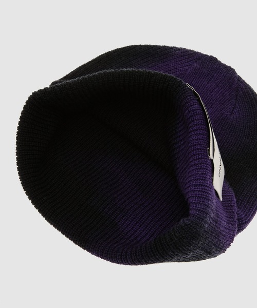 Feng Chen Wang(フェン・チェン・ワン)の「NATURAL DYE WOOLLY HAT(ニットキャップ/ビーニー・メンズ・ブラック×パープル・ONESIZE)」の3枚目の写真