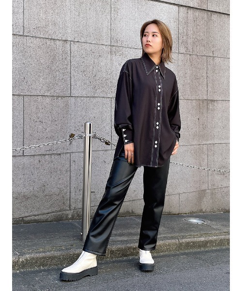 ENVYM（アンビー）の「ビッグカラーステッチＳＨ（シャツ/ブラウス・レディース・ホワイト/ブラック/マルチ・FREE）」の11枚目の写真