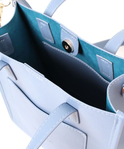 Me%（ミィパーセント）の「スクエアパイピングショルダー（ショルダーバッグ・レディース・ブラック/ダークブラウン/ベージュ/サックスブルー/イエロー・FREE）」の8枚目の写真