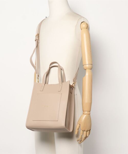 Me%（ミィパーセント）の「スクエアパイピングショルダー（ショルダーバッグ・レディース・ブラック/ダークブラウン/ベージュ/サックスブルー/イエロー・FREE）」の11枚目の写真