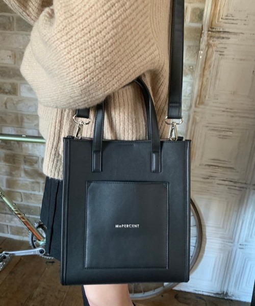 Me%（ミィパーセント）の「スクエアパイピングショルダー（ショルダーバッグ・レディース・ブラック/ダークブラウン/ベージュ/サックスブルー/イエロー・FREE）」の2枚目の写真