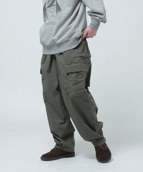 BEAMS（ビームス）の「BEAMS / バルーン イージー カーゴパンツ（カーゴパンツ・メンズ・ブラック/オリーブ・SMALL/LARGE/X-LARGE/MEDIUM）」の9枚目の写真