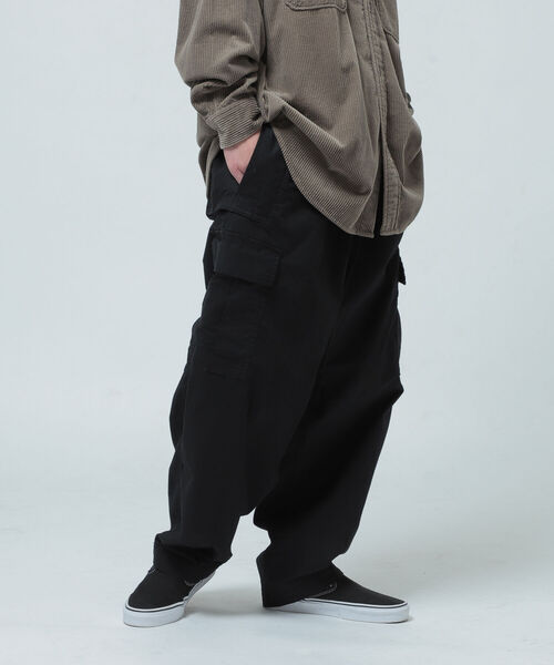 BEAMS（ビームス）の「BEAMS / バルーン イージー カーゴパンツ（カーゴパンツ・メンズ・ブラック/オリーブ・SMALL/LARGE/X-LARGE/MEDIUM）」の12枚目の写真