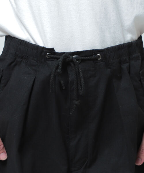 BEAMS（ビームス）の「BEAMS / バルーン イージー カーゴパンツ（カーゴパンツ・メンズ・ブラック/オリーブ・SMALL/LARGE/X-LARGE/MEDIUM）」の17枚目の写真