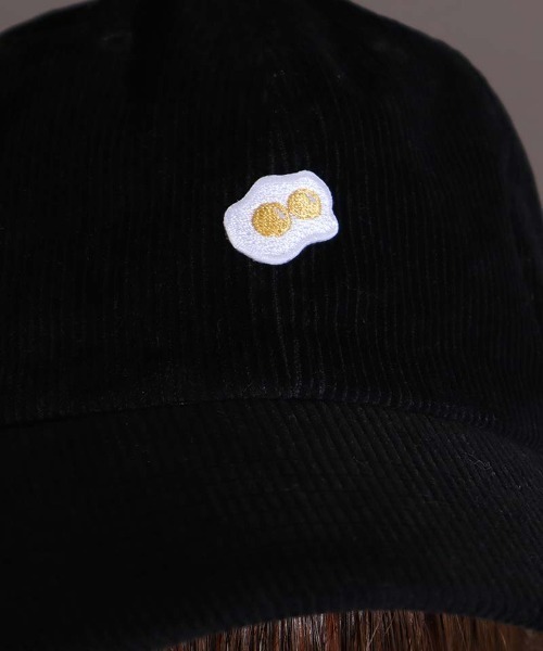 I am I in fact...(アイアムアイインファクト)の「Good luck ワッペン刺繍 コーデュロイキャップ(キャップ・レディース・ブラック/ベージュ/グリーン・FREE)」の6枚目の写真
