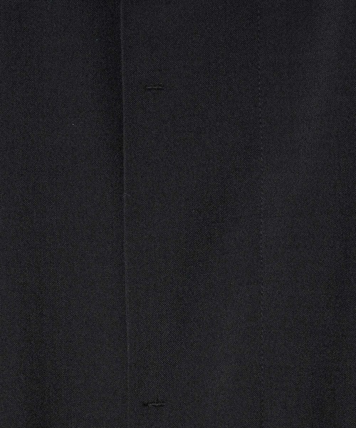 Utusiyo（ウツシヨ）の「oversized coat   襲（ステンカラーコート・メンズ・ブラック・LARGE/MEDIUM）」の19枚目の写真