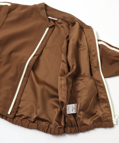 BREEZE(ブリーズ)の「/ラインブルゾン(ブルゾン・キッズ・ブラック/キャメル・120/130/100/90/150/110/140)」の9枚目の写真