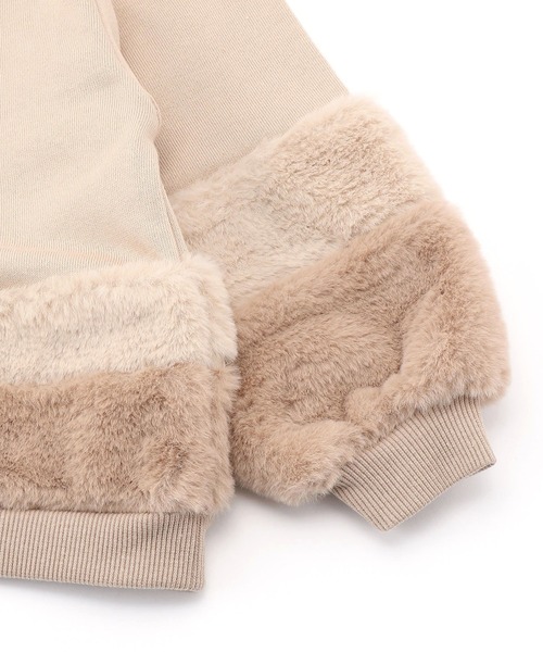 COMME CA ISM（コムサイズム）の「フェイクファー　トレーナー（スウェット・キッズ・ベージュ/モカ・110cm/100cm/120cm/130cm/140cm/150cm）」の6枚目の写真