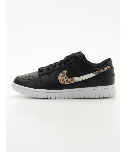 NIKE(ナイキ)の「【NIKE】W NIKE DUNK LOW SE(スニーカー・レディース・ブラック・23cm/23.5cm/24cm/24.5cm/25cm)」の2枚目の写真