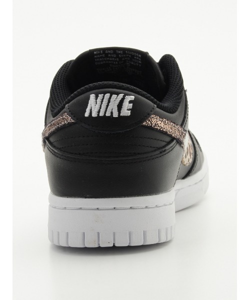 NIKE(ナイキ)の「【NIKE】W NIKE DUNK LOW SE(スニーカー・レディース・ブラック・23cm/23.5cm/24cm/24.5cm/25cm)」の3枚目の写真