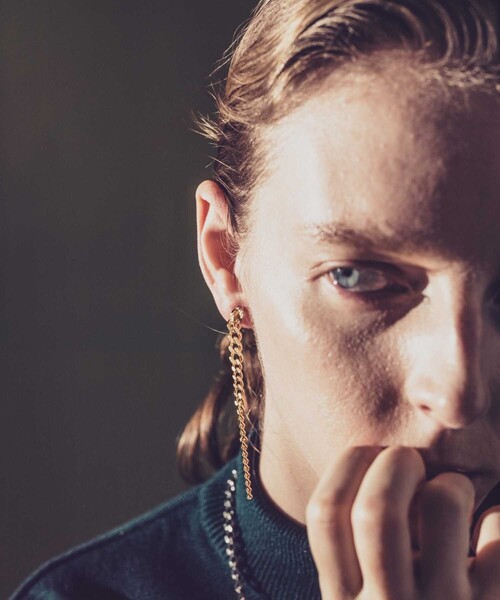 and cloud（アンドクラウド）の「Gradation Long Earring M / Single（イヤリング・レディース・シルバー/ゴールド系その他/シルバー系その他/イエローゴールド・FREE）」の11枚目の写真