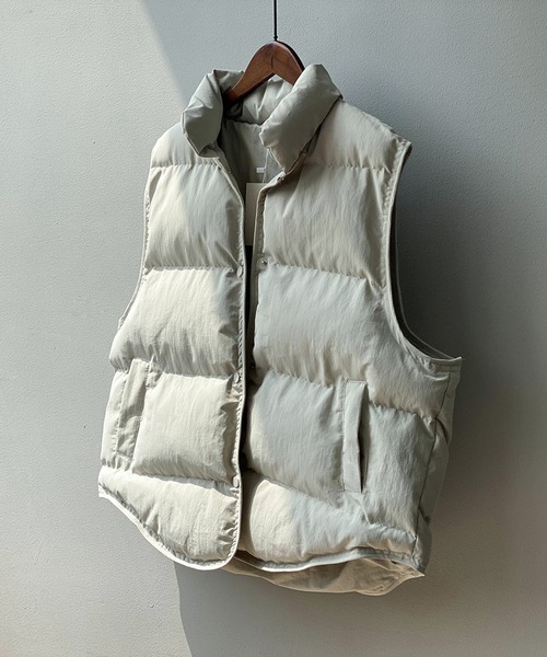 aimoha（アイモハ）の「フェイクダウンベスト（ダウンベスト・レディース・ベージュ/オフホワイト/ブラック・MEDIUM/LARGE/SMALL）」の19枚目の写真