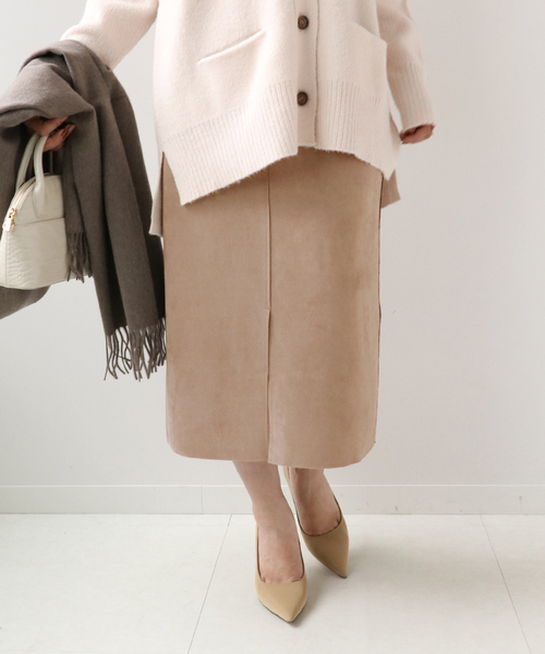 Simplicite（サンプリシテ）の「フェイクスエード タイトスカート◆（スカート・レディース・チャコールグレー/ブラウン/ベージュ・SMALL/MEDIUM）」の3枚目の写真