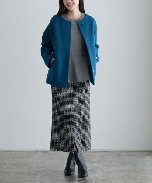 Pierrot（ピエロ）の「裏起毛フレアデザインプルオーバー（スウェット・レディース・ブラック/オフホワイト/モカ/ラベンダー/ネイビー/チャコール・M/L）」の16枚目の写真