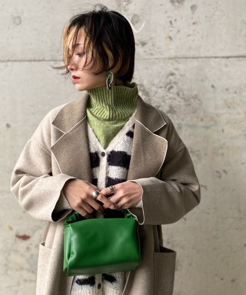 deux amour（ドゥーザムール）の「フリルハンドルミニボストンバッグ（ハンドバッグ・レディース・グリーン/ブラック/ブラウン・FREE）」の3枚目の写真