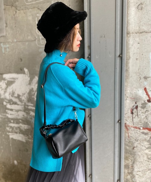 deux amour（ドゥーザムール）の「フリルハンドルミニボストンバッグ（ハンドバッグ・レディース・グリーン/ブラック/ブラウン・FREE）」の6枚目の写真