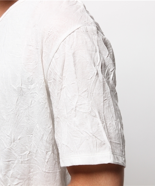 HAMNETT（ハムネット）の「【HAMNETT】 ワッシャ―T / VネックTシャツ（Tシャツ/カットソー・メンズ・ホワイト/ネイビー/レッド・L/M/S）」の5枚目の写真