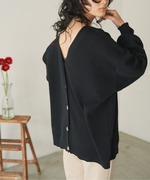 ANGIE(アンジー)の「Vネックオーバーサイズカラーカーディガン(カーディガン/ボレロ・レディース・グリーン/イエロー/オフホワイト/ブラック・FREE)」の2枚目の写真