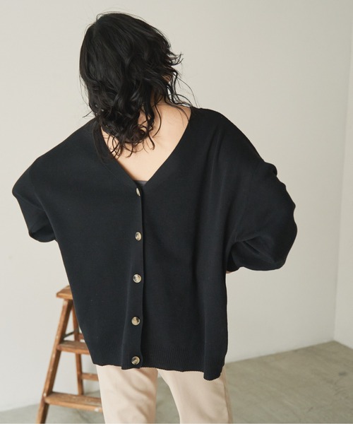 ANGIE(アンジー)の「Vネックオーバーサイズカラーカーディガン(カーディガン/ボレロ・レディース・グリーン/イエロー/オフホワイト/ブラック・FREE)」の14枚目の写真
