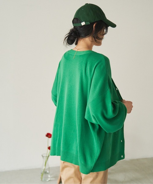 ANGIE(アンジー)の「Vネックオーバーサイズカラーカーディガン(カーディガン/ボレロ・レディース・グリーン/イエロー/オフホワイト/ブラック・FREE)」の9枚目の写真