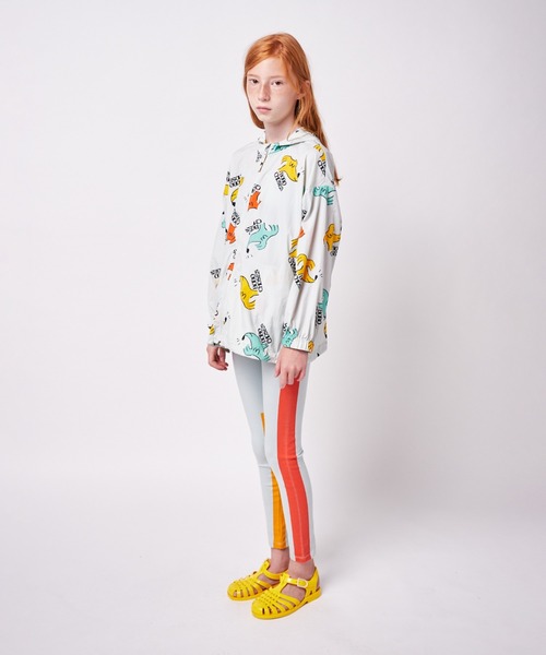 BOBO CHOSES(ボボショーズ)の「Sniffy Dog all over rain jacket(レインコート/ポンチョ・キッズ・ライトグレー系・2-3Y/4-5Y/6-7y/8-9y)」の12枚目の写真