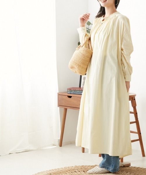 OMNES(オムネス)の「ポプリンソフトフィニッシュ バックギャザーワンピース(ワンピース・レディース・イエロー/グレイッシュベージュ/ホワイト・FREE)」の11枚目の写真