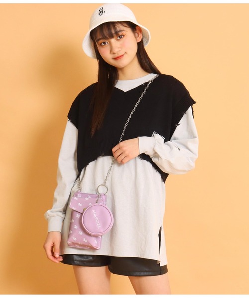 ANAP GiRL(アナップガール)の「モノグラムロゴスマホポシェット(ショルダーバッグ・キッズ・ブラウン/ブラック/ラベンダー・FREE)」の11枚目の写真