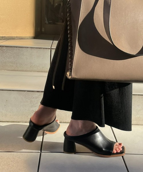 un dix cors（アンディコール）の「洗練された足元　ストレッチミュール（サンダル・レディース・ブラック/ベージュ・23/24/24.5）」の16枚目の写真