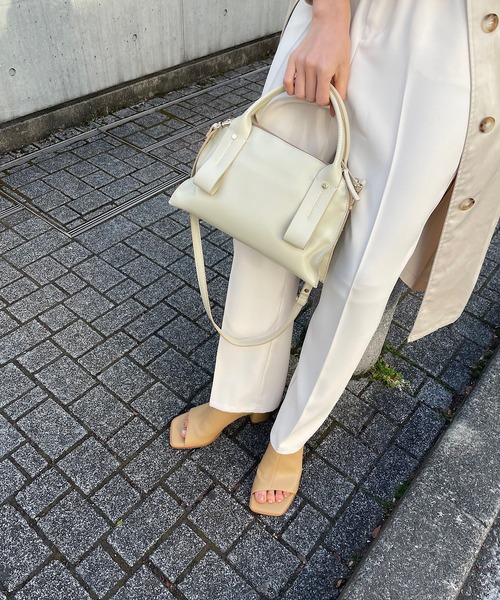 un dix cors（アンディコール）の「洗練された足元　ストレッチミュール（サンダル・レディース・ブラック/ベージュ・23/24/24.5）」の12枚目の写真