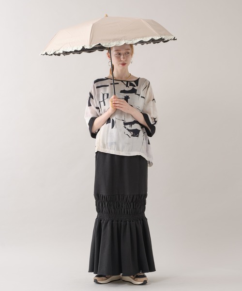 because（ビコーズ）の「because ヒートカットバイカラーフリル晴雨兼用ミニ日傘（折りたたみ傘・レディース・ブラック/ベージュ・FREE）」の6枚目の写真