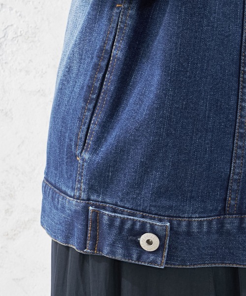 Petit Honfleur（プチオンフルール）の「ノーカラーデニムジャケット（デニムジャケット・レディース・ブルー・9号/11号）」の11枚目の写真