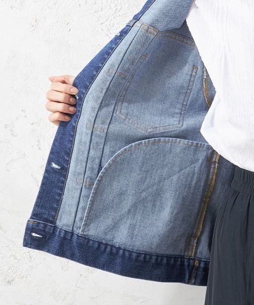 Petit Honfleur（プチオンフルール）の「ノーカラーデニムジャケット（デニムジャケット・レディース・ブルー・9号/11号）」の7枚目の写真