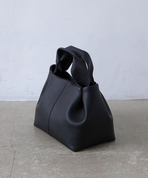 EFOLE（エフォル）の「【EFOLE】 タックハンドル トートバッグ（トートバッグ・レディース・ホワイト/ブラック・FREE）」の7枚目の写真