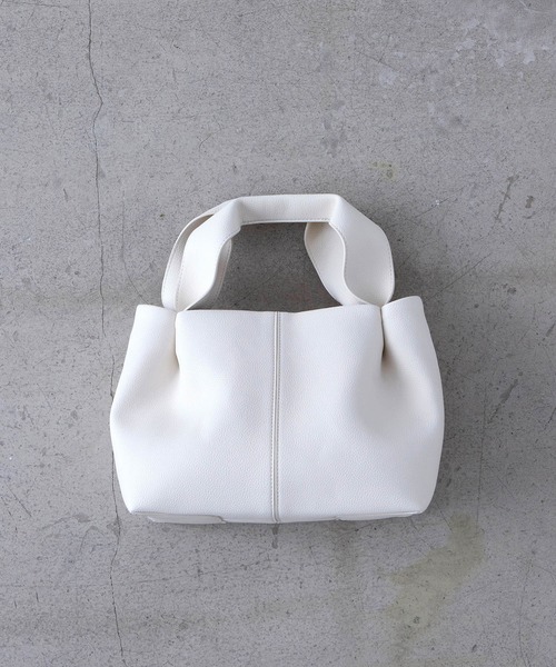 EFOLE（エフォル）の「【EFOLE】 タックハンドル トートバッグ（トートバッグ・レディース・ホワイト/ブラック・FREE）」の11枚目の写真