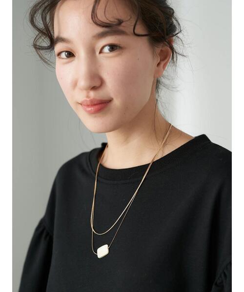 earth music&ecology（アースミュージックアンドエコロジー）の「シェルトップ2連ネックレス（ネックレス・レディース・ゴールド・FREE）」の4枚目の写真