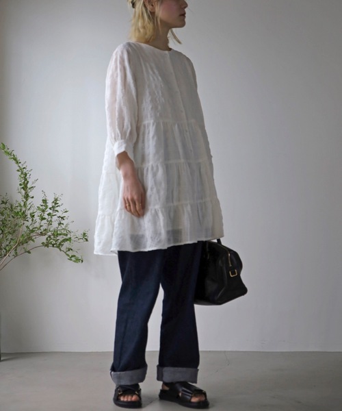 UNFIELD(アンフィールド)の「【UNFIELD】シャーリングティアードミニワンピース(チュニック・レディース・ブラック/オフホワイト・FREE)」の7枚目の写真