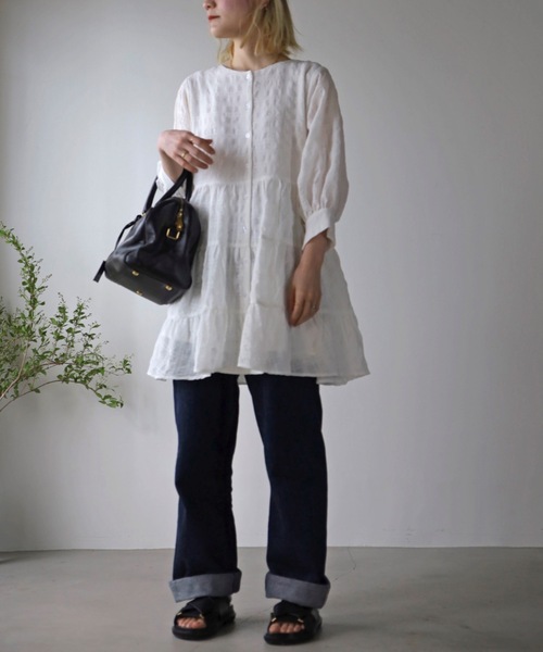 UNFIELD(アンフィールド)の「【UNFIELD】シャーリングティアードミニワンピース(チュニック・レディース・ブラック/オフホワイト・FREE)」の8枚目の写真