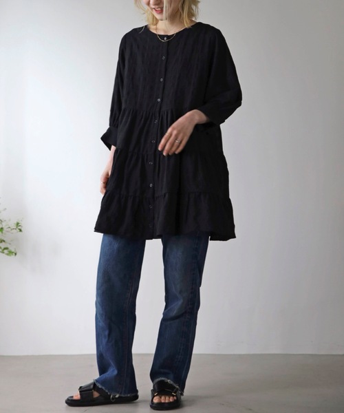 UNFIELD(アンフィールド)の「【UNFIELD】シャーリングティアードミニワンピース(チュニック・レディース・ブラック/オフホワイト・FREE)」の10枚目の写真