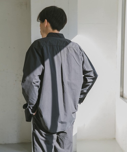URBAN RESEARCH DOORS（アーバンリサーチドアーズ）の「フェードカラーボックスレギュラーシャツ（シャツ/ブラウス・メンズ・カーキ/ブラック/ホワイト/ブラウン/ブルー・42/38/40）」の19枚目の写真