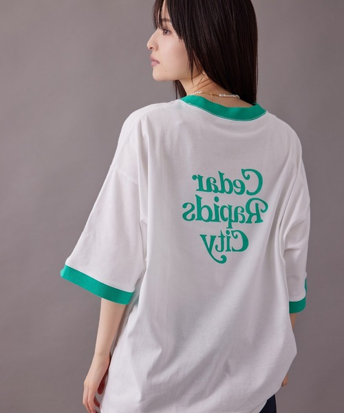 re_k by JUNRED（レクバイジュンレッド）の「【 re_k by JUNRED 】リンガーグラフィックTシャツ（Tシャツ/カットソー・メンズ・ホワイト/ホワイト系その他/チャコールグレー・S/M/L）」の3枚目の写真