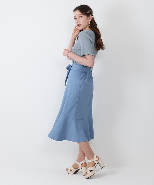 ASTORIA ODIER(アストリアオディール)の「デニム風ペプラムマーメイドスカート(スカート・レディース・ネイビー/サックスブルー・SMALL/MEDIUM)」の6枚目の写真