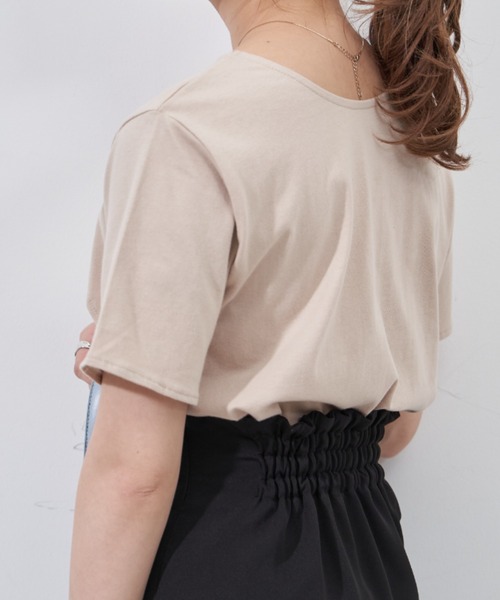 VANNIE U（ヴァニーユー）の「スリットボレロTシャツ（Tシャツ/カットソー・レディース・ホワイト/ブラック/ベージュ・FREE）」の6枚目の写真