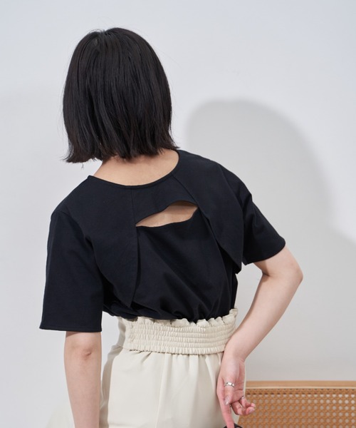 VANNIE U（ヴァニーユー）の「スリットボレロTシャツ（Tシャツ/カットソー・レディース・ホワイト/ブラック/ベージュ・FREE）」の19枚目の写真