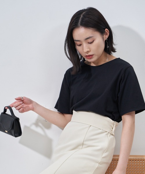 VANNIE U（ヴァニーユー）の「スリットボレロTシャツ（Tシャツ/カットソー・レディース・ホワイト/ブラック/ベージュ・FREE）」の17枚目の写真